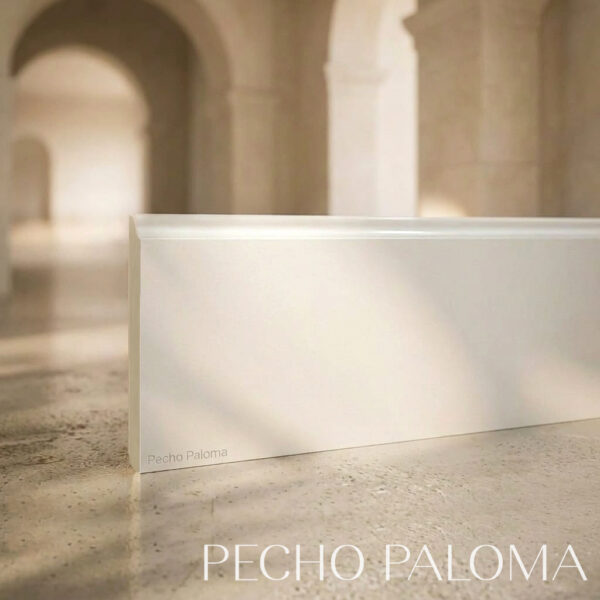 Rodapié blanco lacado Pecho Paloma