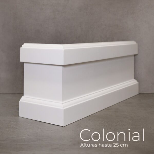 Rodapié blanco lacado Colonial