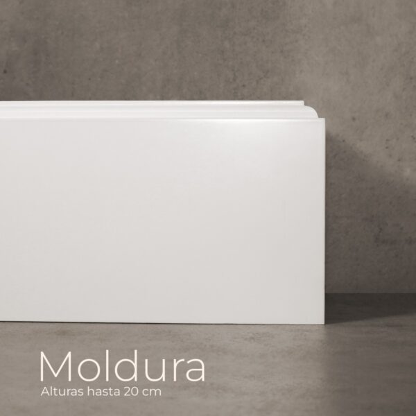 Rodapié blanco lacado Moldurado